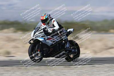 media/Dec-01-2025-Moto Forza (Mon) [[2daa91e15f]]/1-Advanced Group/Session 3 Turn 3 Exit Bump Pans/